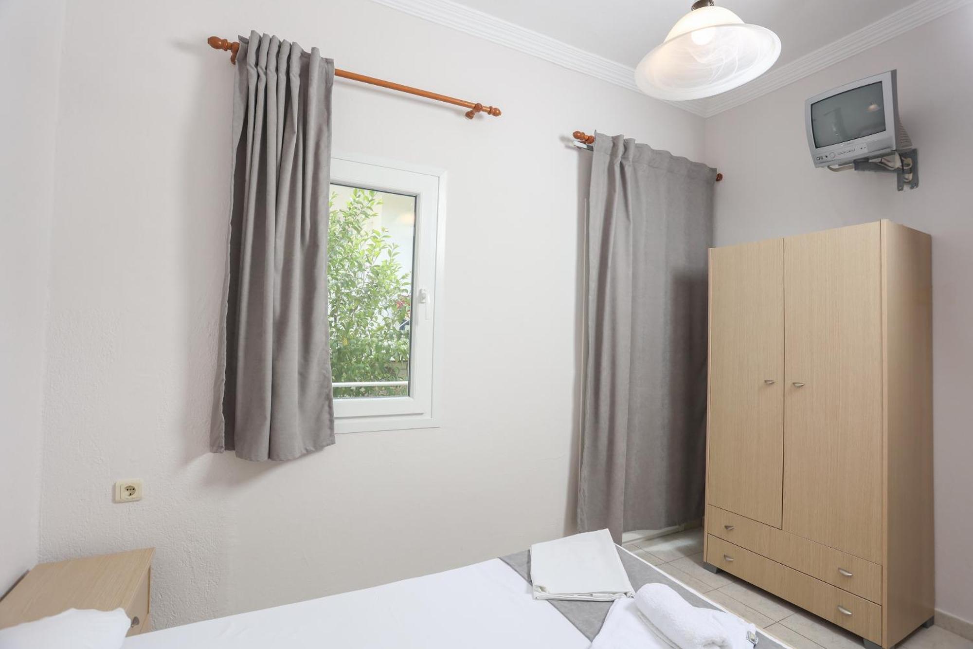 Ice Hot Rooms 佩科霍里 外观 照片